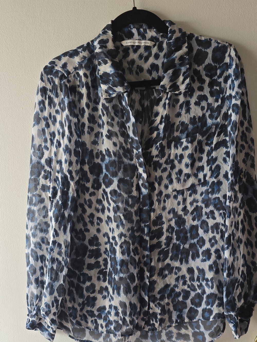 Diane Von Furstenberg Blue and White Leopard Print Button-Up Shirt 100% Silk